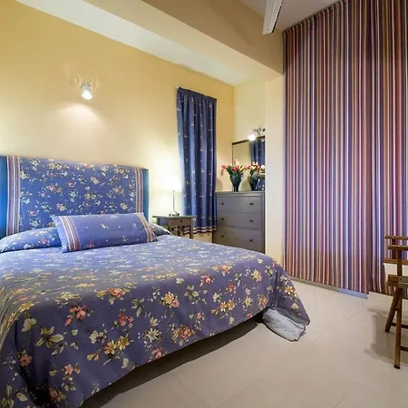 Laura Marie In Aspra Holiday home Porticello