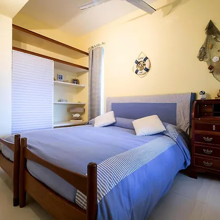 Laura Marie In Aspra Holiday home *